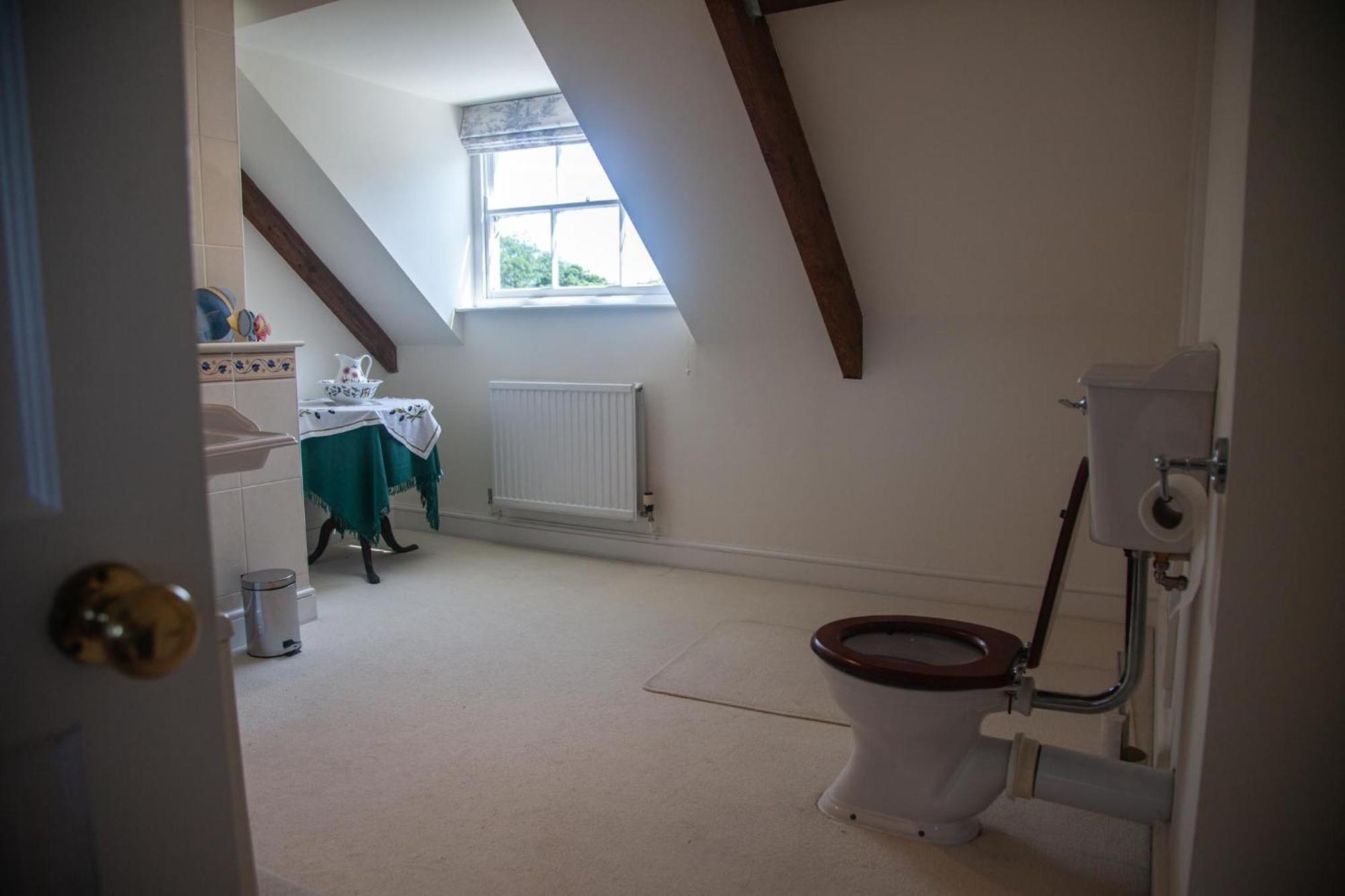 Clemenstone House B&B Cowbridge Esterno foto
