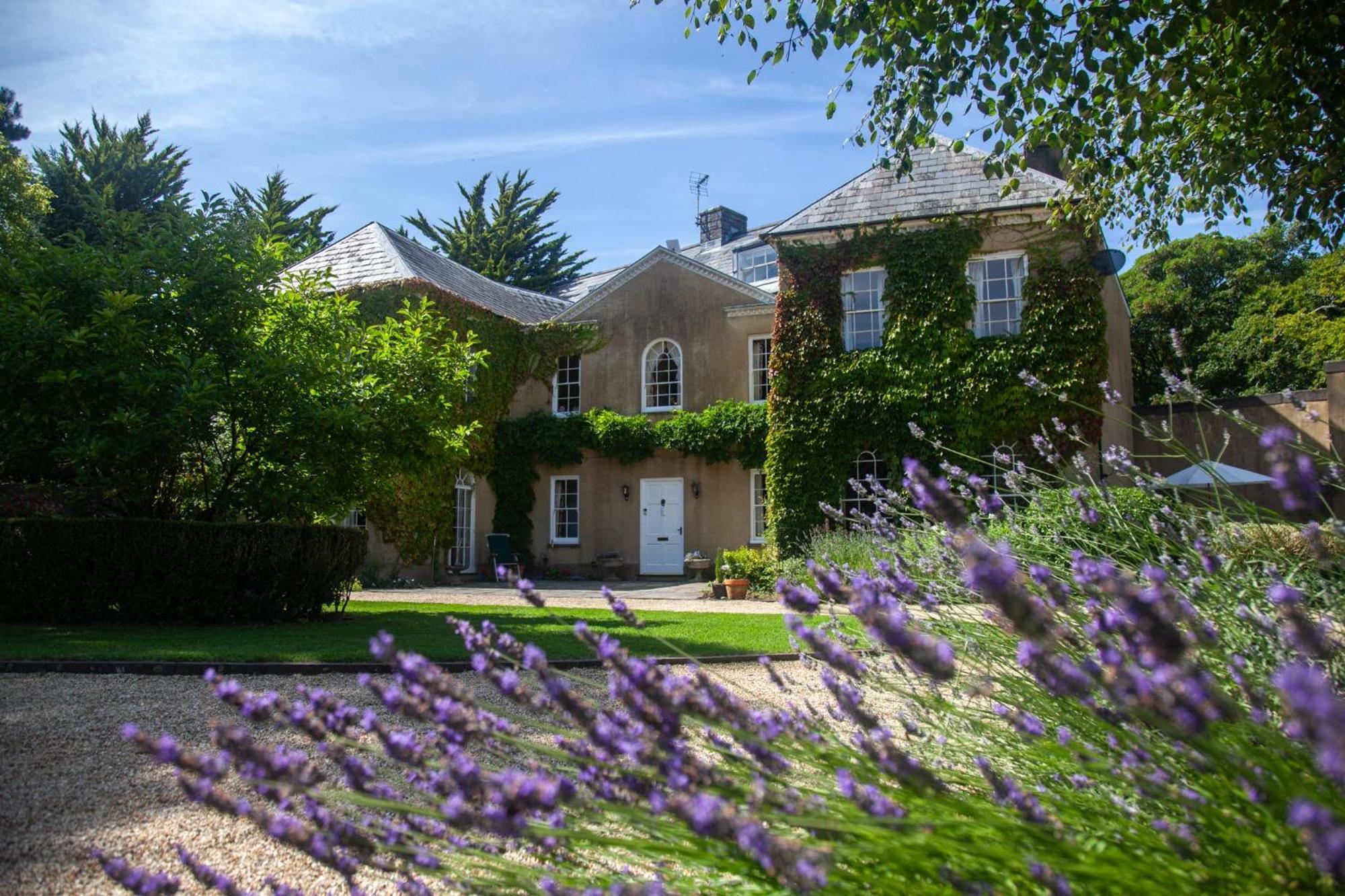 Clemenstone House B&B Cowbridge Esterno foto